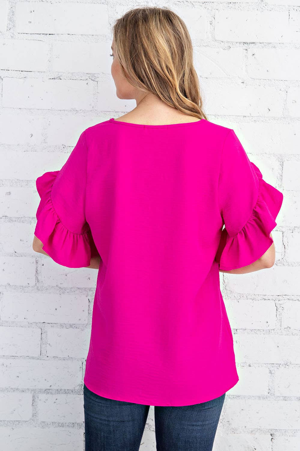 RUFFLED TULIP SLEEVE V NECK TOP